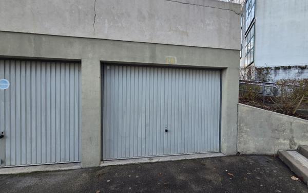 Stationnement à louer    15 m2 Saint-Michel-sur-Orge