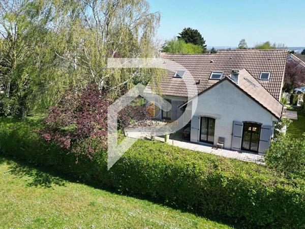 Vente                                                      Maison
                        
                     8 pièces                      218 m2                     à Villennes-sur-Seine