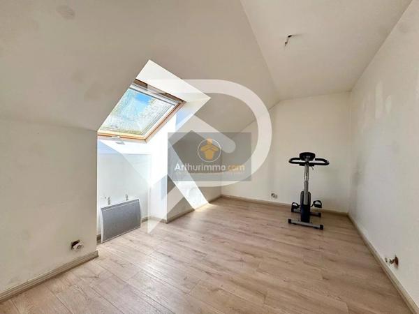 Vente                                                      Maison
                        
                     8 pièces                      218 m2                     à Villennes-sur-Seine