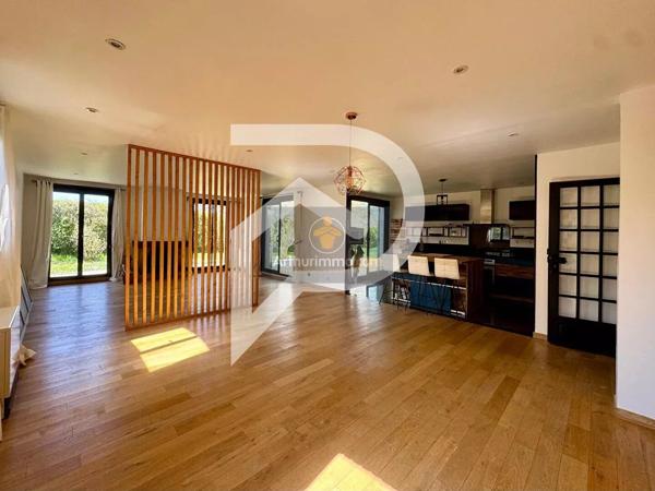 Vente                                                      Maison
                        
                     8 pièces                      218 m2                     à Villennes-sur-Seine