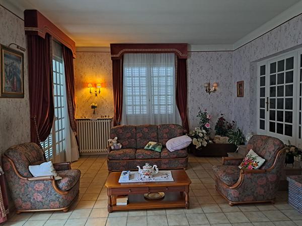 MAISON SUR SOUS-SOL CHATELLERAULT OUEST