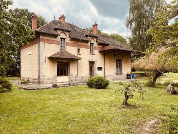 Ancienne gare habitable de suite 158 900 € H.A.I.*