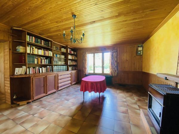 Ancienne gare habitable de suite 158 900 € H.A.I.*
