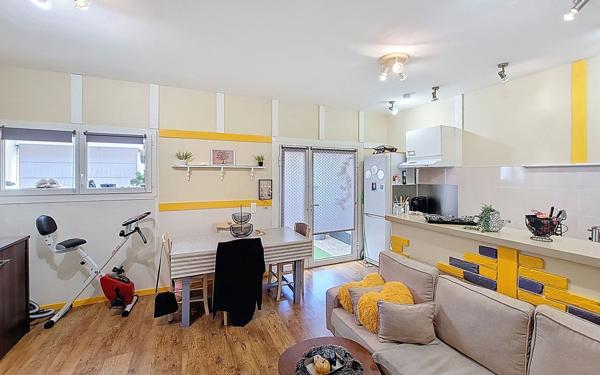 Maison à vendre    7 pièces •  Pomarez