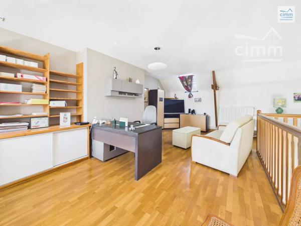 Cimm Immobilier Bréal-sous-Montfort vous présente cette longère entièrement rénovée.