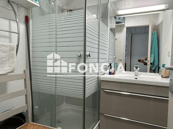 Location Appartement meublé 2 pièces 40.1 m² - RUE DE LA SOLE La Rochelle 17000