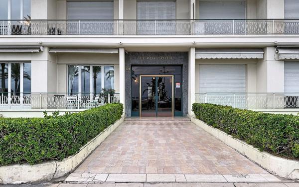 Appartement à louer    1 pièce • 35,90 m2 Nice