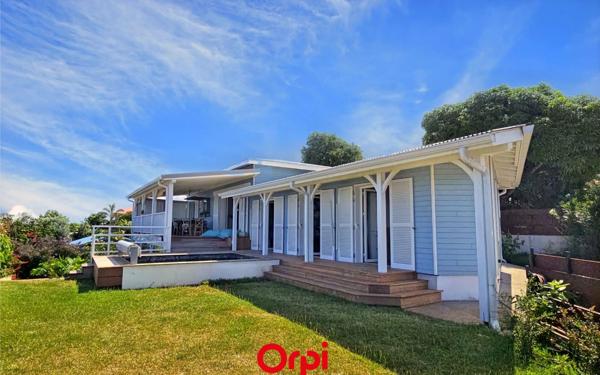 Maison à vendre    5 pièces • 143,40 m2 Saint-Leu