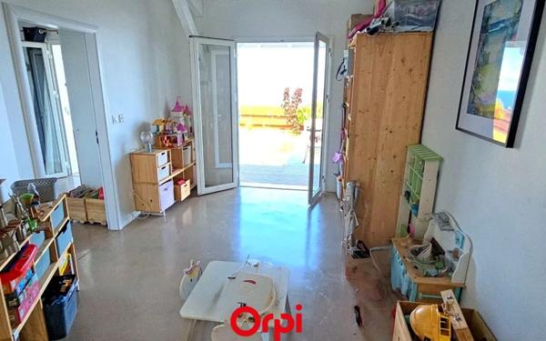 Maison à vendre    5 pièces • 143,40 m2 Saint-Leu