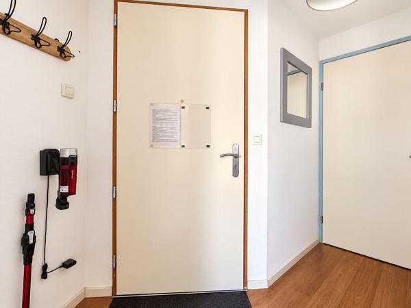 Appartement T3 rénové proche port de plaisance des Sables, parking, piscine