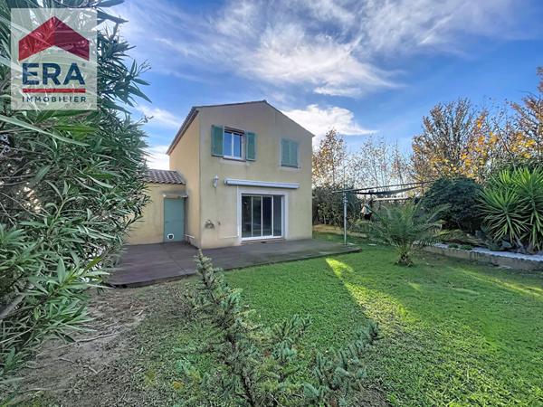 A vendre Villa Marseille 13014 Hauts de Sainte Marthe 3 chambres terrain piscine garage.