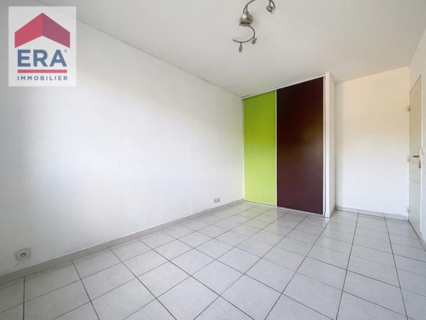 A vendre Villa Marseille 13014 Hauts de Sainte Marthe 3 chambres terrain piscine garage.