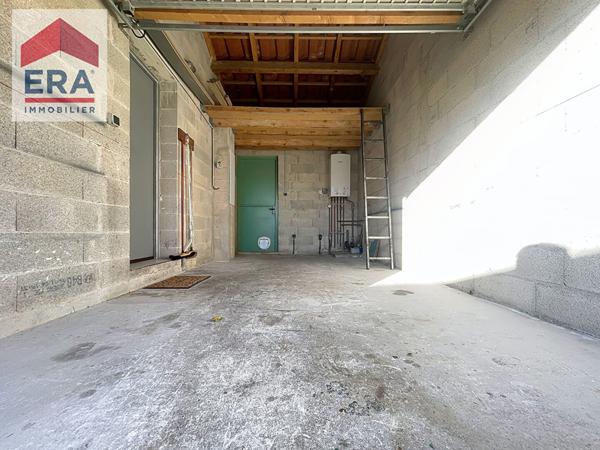 A vendre Villa Marseille 13014 Hauts de Sainte Marthe 3 chambres terrain piscine garage.