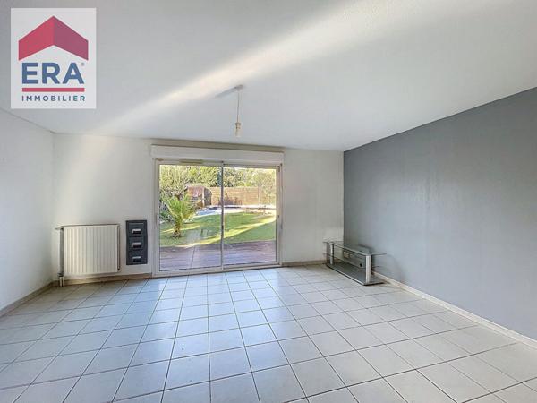 A vendre Villa Marseille 13014 Hauts de Sainte Marthe 3 chambres terrain piscine garage.