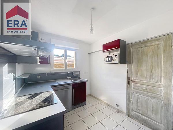 A vendre Villa Marseille 13014 Hauts de Sainte Marthe 3 chambres terrain piscine garage.