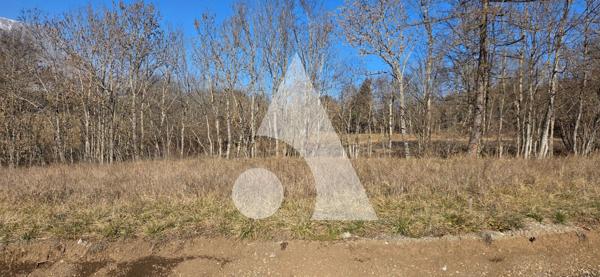 Terrain 907 m2