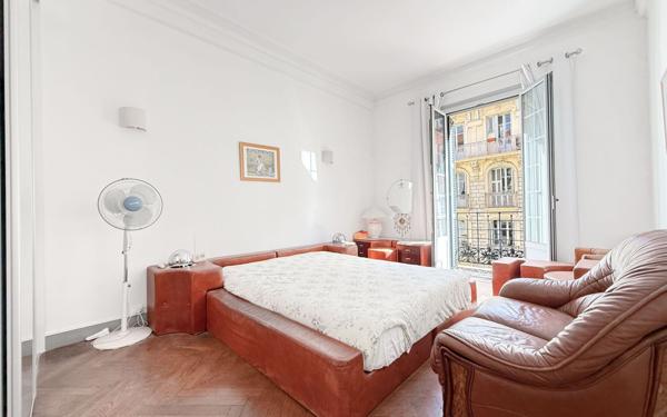 Appartement à vendre    3 pièces • 91,56 m2 Nice