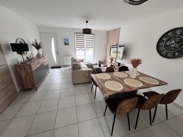 Maison de plain-pieds de 80 m²-3 chambres-397 m²