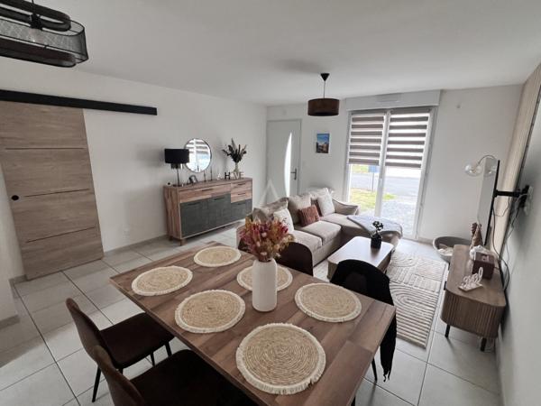 Maison de plain-pieds de 80 m²-3 chambres-397 m²