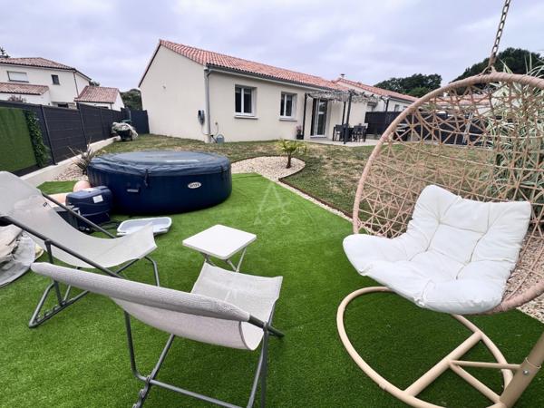 Maison de plain-pieds de 80 m²-3 chambres-397 m²