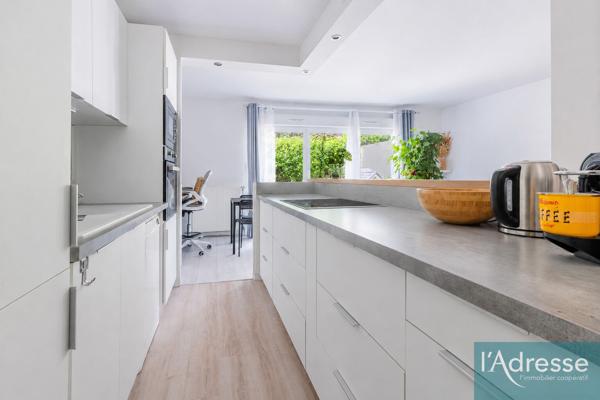 Appartement 2 pièces de 54m² entièrement refait avec extérieur