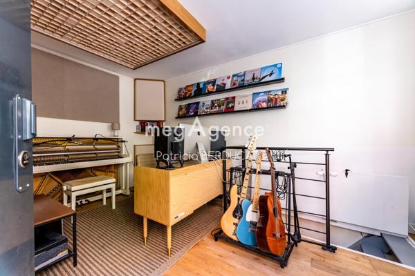 Local Commercial à MONTREUIL, 93100 - 2 pièces 35m²