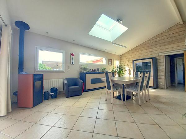 Maison ancienne rénovée - Saint Julien De Concelles - 3 chambres- 120m²