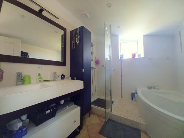 Maison ancienne rénovée - Saint Julien De Concelles - 3 chambres- 120m²