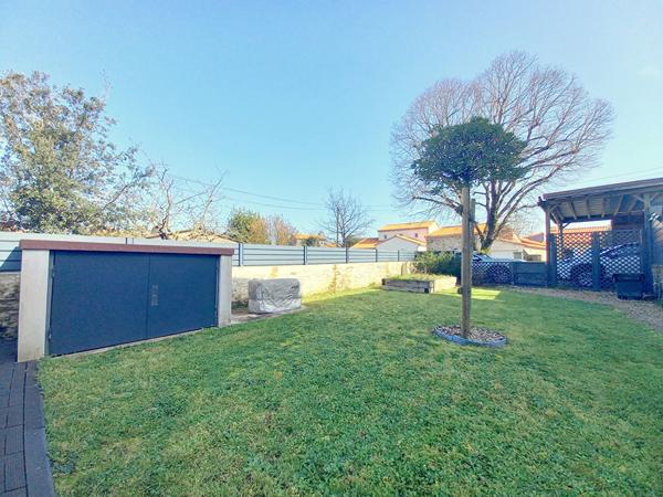 Maison ancienne rénovée - Saint Julien De Concelles - 3 chambres- 120m²