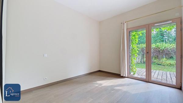 Villa-Appartement de standing, Résidence H2OME, Sous-plex, Double terrasse, Garage et place de parking Divonne-les-Bains 01220