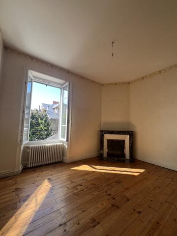 MAISON 7 pièces AURILLAC (15000) avec charmes ancien