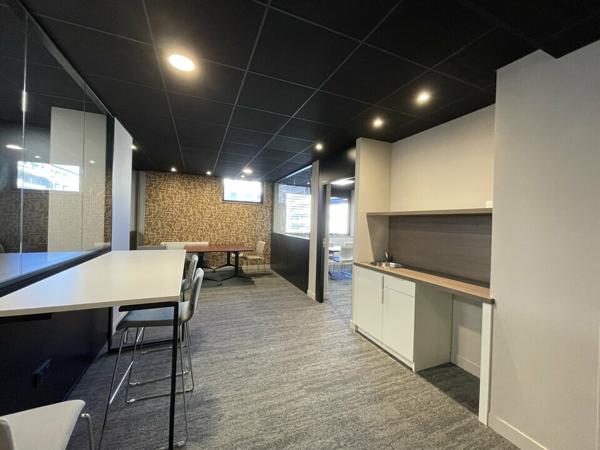 À LOUER – BUREAUX ÉQUIPÉS – LE HAVRE LES HALLES – 129 m²