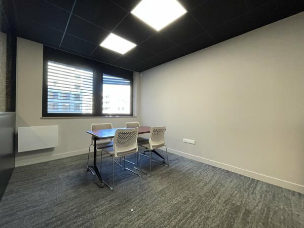 À LOUER – BUREAUX ÉQUIPÉS – LE HAVRE LES HALLES – 129 m²