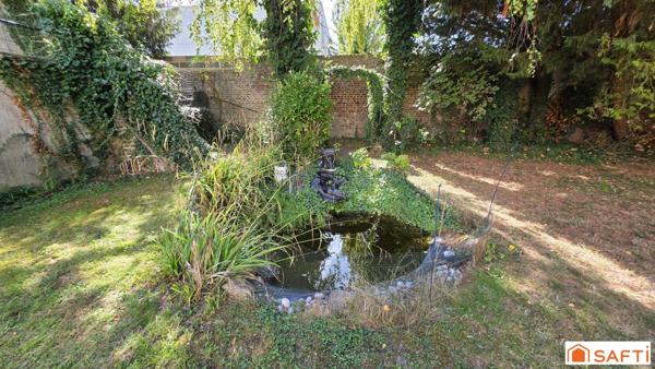 Jolie maison atypique rénovée T6 semi individuelle, grand jardin et garage