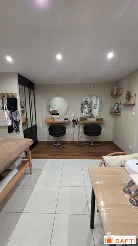 Jolie maison atypique rénovée T6 semi individuelle, grand jardin et garage