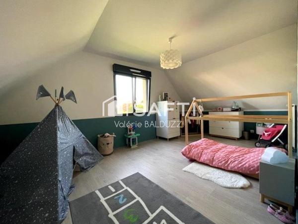 CHATEAU THIERRY , toutes commodités sur place, gare à pied.