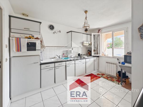 Charmante Maison à Vendre à Saint Cyprien - Proche de la Plage