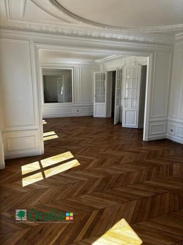 Appartement · Location Paris (75017) 6 pièces · 141m²