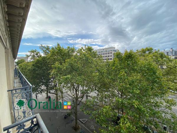 Appartement · Location Paris (75017) 6 pièces · 141m²