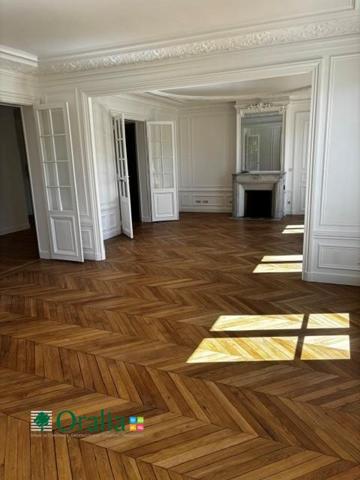 Appartement · Location Paris (75017) 6 pièces · 141m²