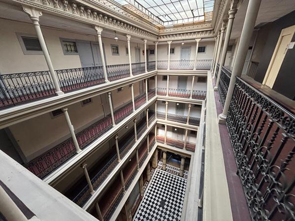 Appartement meublé Aix Les Bains 1 pièce de 14.84 m2 Carrez dans un monument historique