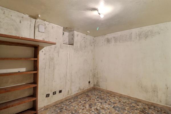 EXCLUSIVITÉ ERA ! BIEN ATYPIQUE À RÉNOVER AVEC FORT POTENTIEL À COLOMBES