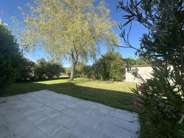 Aubigny-Les Clouzeaux, maison trois chambres dans une impasse, env. 506 m² de jardin