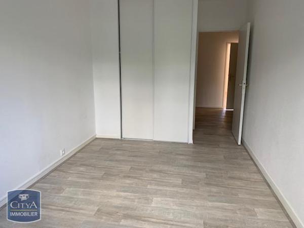 Appartement à louer 5 pièces 127.13m²