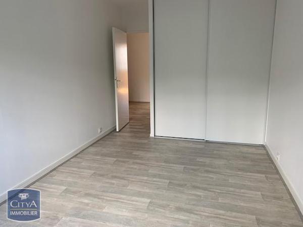 Appartement à louer 5 pièces 127.13m²