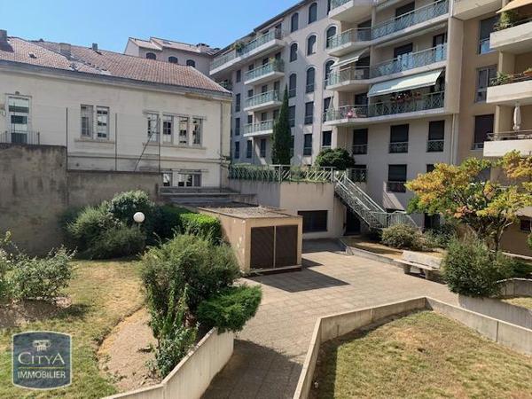 Appartement à louer 5 pièces 127.13m²
