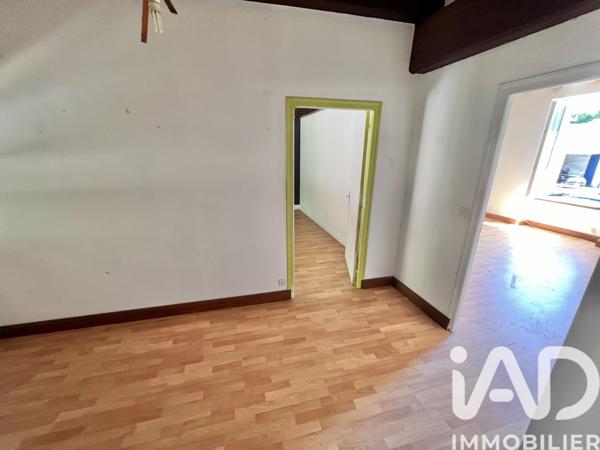 Maison à vendre 10 pièces 259 m² Charroux