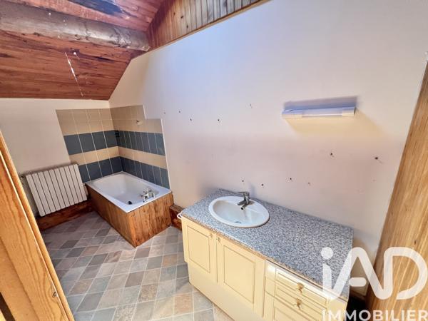 Maison à vendre 10 pièces 259 m² Charroux