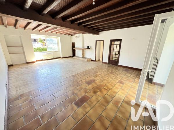 Maison à vendre 10 pièces 259 m² Charroux
