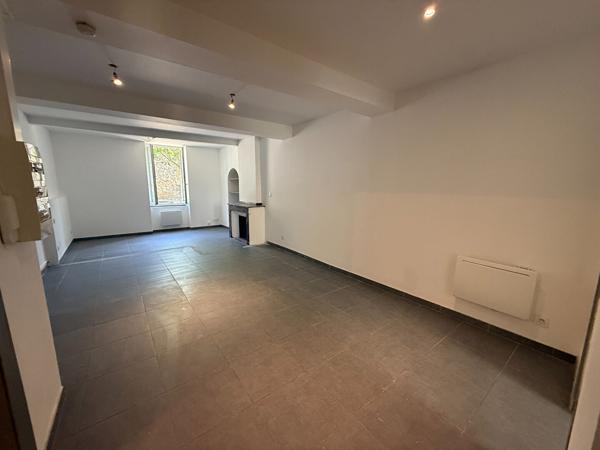 APPARTEMENT PROCHE VILLE DE CARCASSONNE
